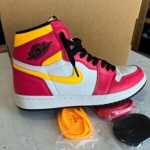 Jordan 1 Retro High OG Light Fusion